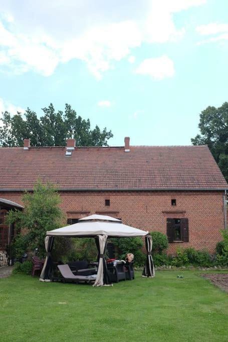 Cozy House In The Countryside Villa Miedzylesie  Kültér fotó